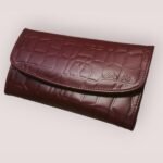 Du’cuoio Ladies Genuine Cow Leather engraved Smart clutch