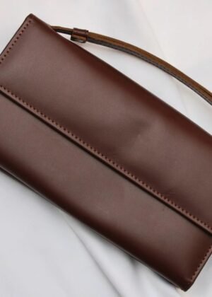 KASEM -- THE LADIES SMART CLUTCH