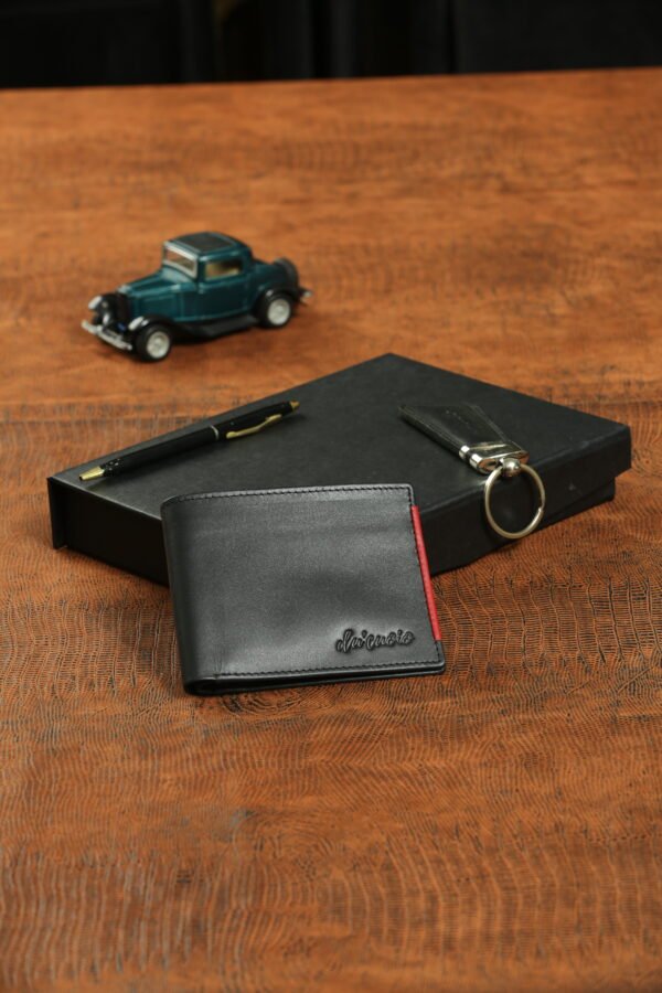 DOVERE -- BOXED FOR PURPOSE & PRECISION