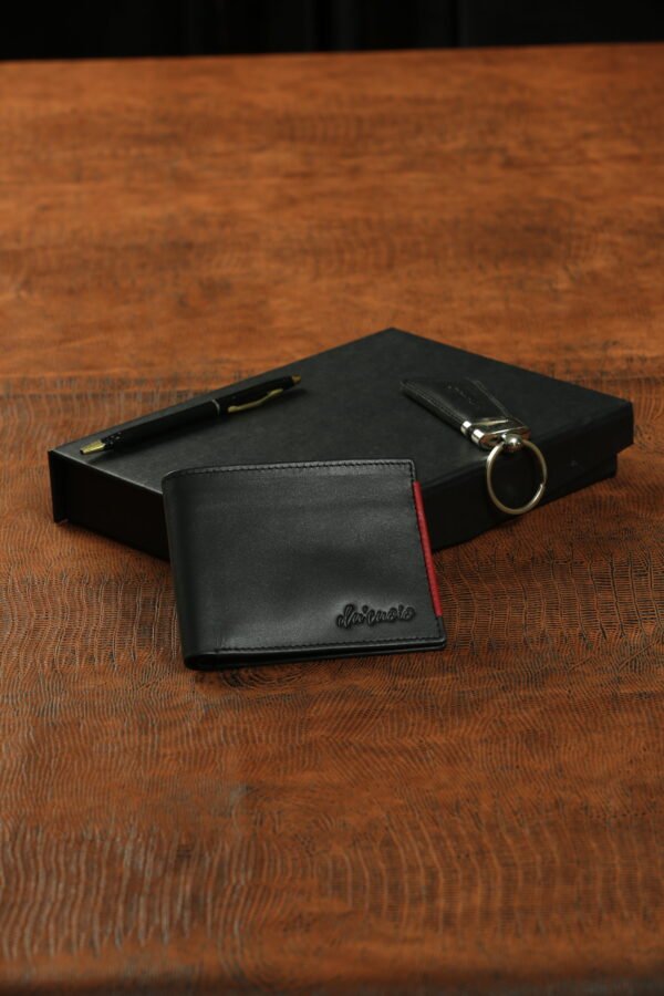 DOVERE -- BOXED FOR PURPOSE & PRECISION