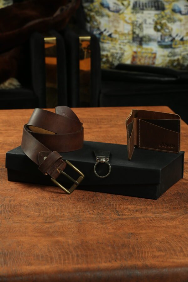 VITTORIA PELLE - STURDY LEATHER GIFT SET FOR THE WINNERS